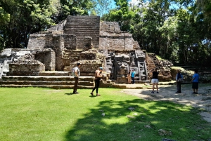 Ciudad de Belice: Ruinas mayas de Lamanai y safari en barco por el río con almuerzo