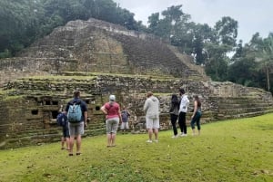 Ciudad de Belice: Excursión al Yacimiento Maya de Lamanai y Paseo en Barco por la Selva