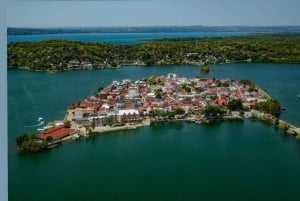 Belize City:, Transfer from Belize City Water Taxi to Flores Guatemala