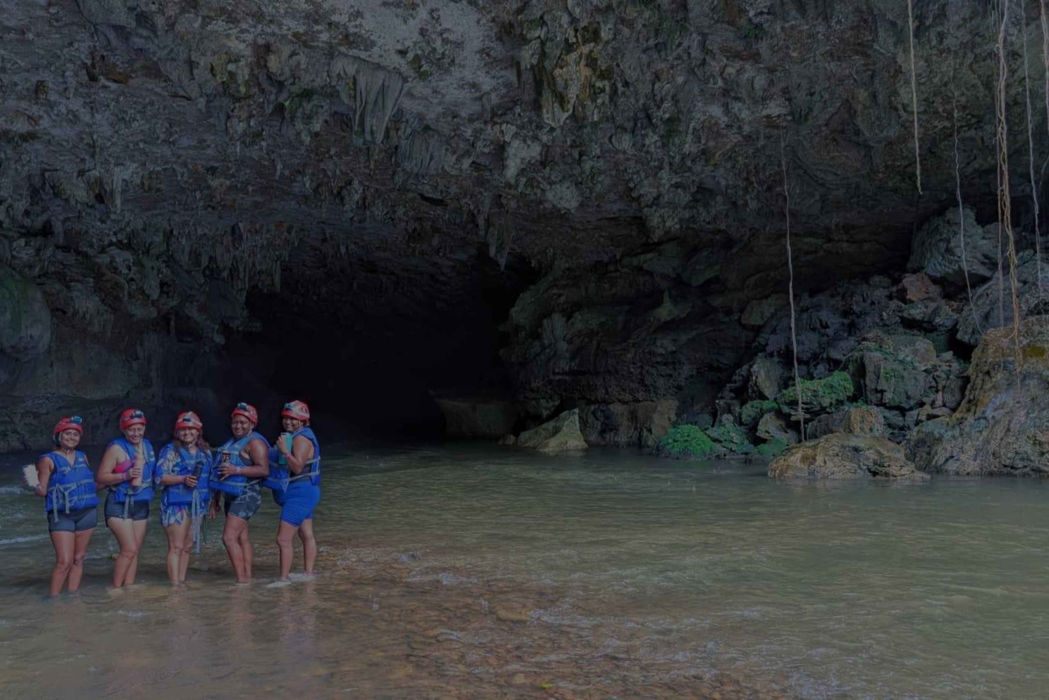 Belize: Nohoch Che’en Cave Tubing Tour