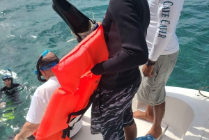 Cayo Caulker: medio día de snorkel y paseo en barco al atardecer
