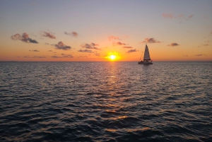 Cayo Caulker: medio día de snorkel y paseo en barco al atardecer