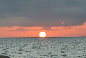 Cayo Caulker: medio día de snorkel y paseo en barco al atardecer