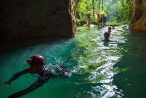 Placencia: Actun Tunichil Muknal Cave Tour