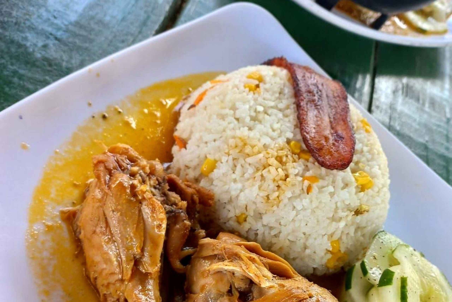 Placencia: Street Food and Creole Cuisine Tour with Tasting