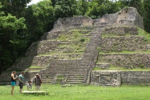 San Ignacio: Caracol Maya Ruins & Waterfall Tour with Lunch