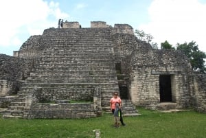 San Ignacio: Caracol Maya Ruins & Waterfall Tour with Lunch