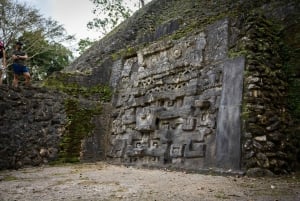 San Ignacio: Caracol Mayan Ruins Day Trip with Lunch