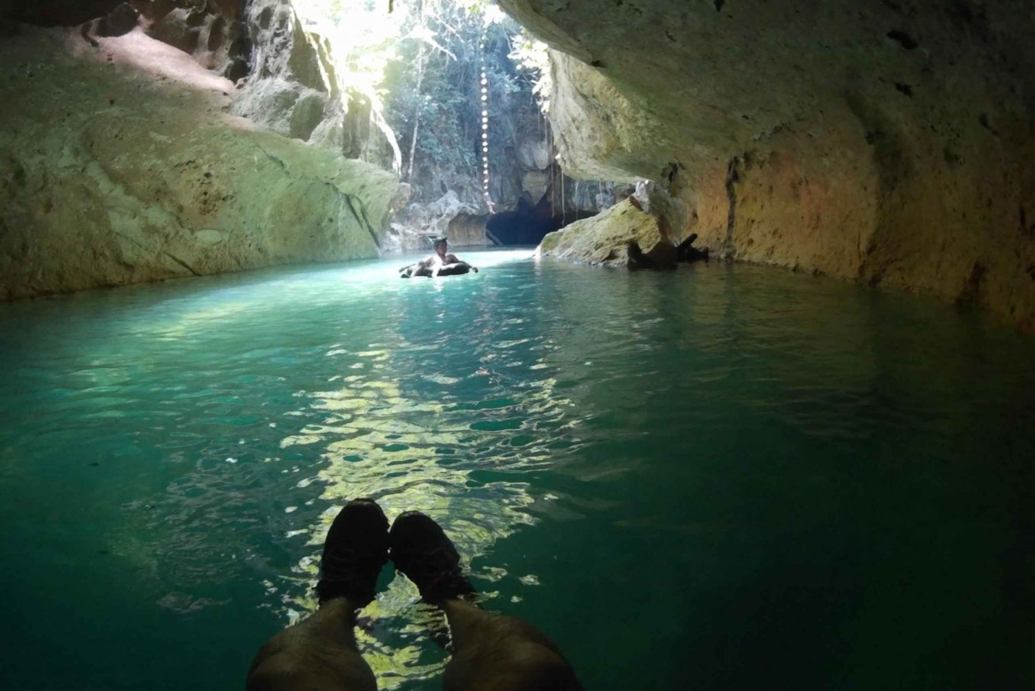 San Ignacio: Cave Tubing con Comida y Tirolina Opcional