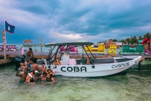 San Pedro: Secret Beach Booze Cruise with Local Guide