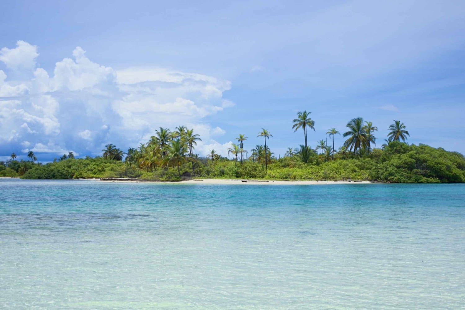 San Pedro Sula: Belize Cays Private Full-Day Caribbean Tour