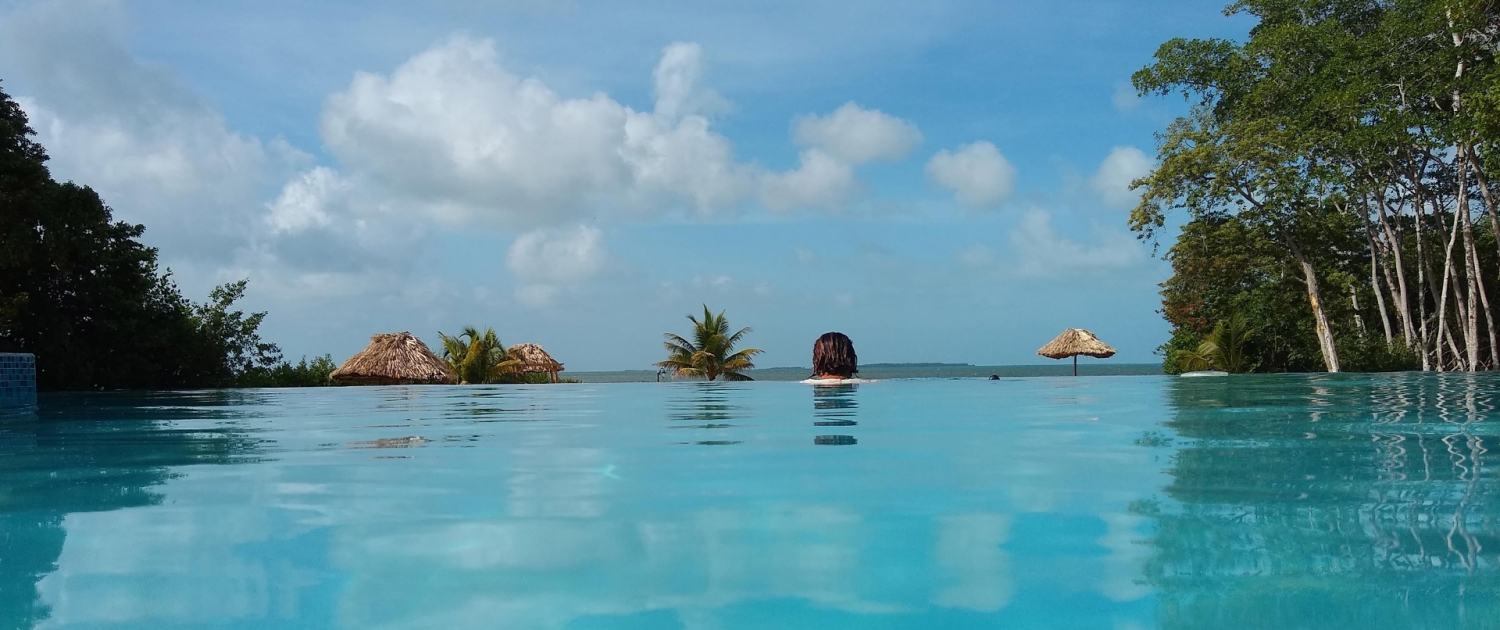 Best beach front resorts in Belize