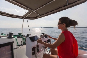 Welcome to the luxurious 'Gingembre' catamaran.