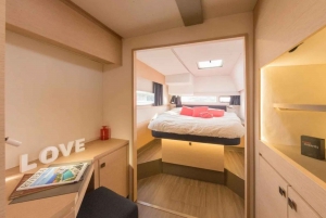 Welcome to the luxurious 'Gingembre' catamaran.