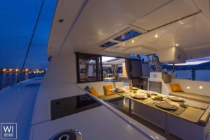 Welcome to the luxurious 'Gingembre' catamaran.