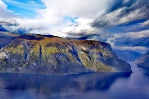 3 päivää Bergen–Hardanger–Flåm–Næroyfjord–Oslo (tai Preikstolen)