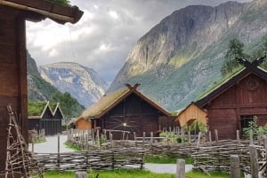 Bergen: Guidet tur til vikingelandsbyen Njardarheimr