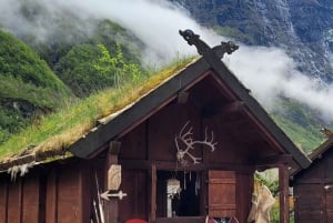 Bergen: Guidet tur til vikingelandsbyen Njardarheimr