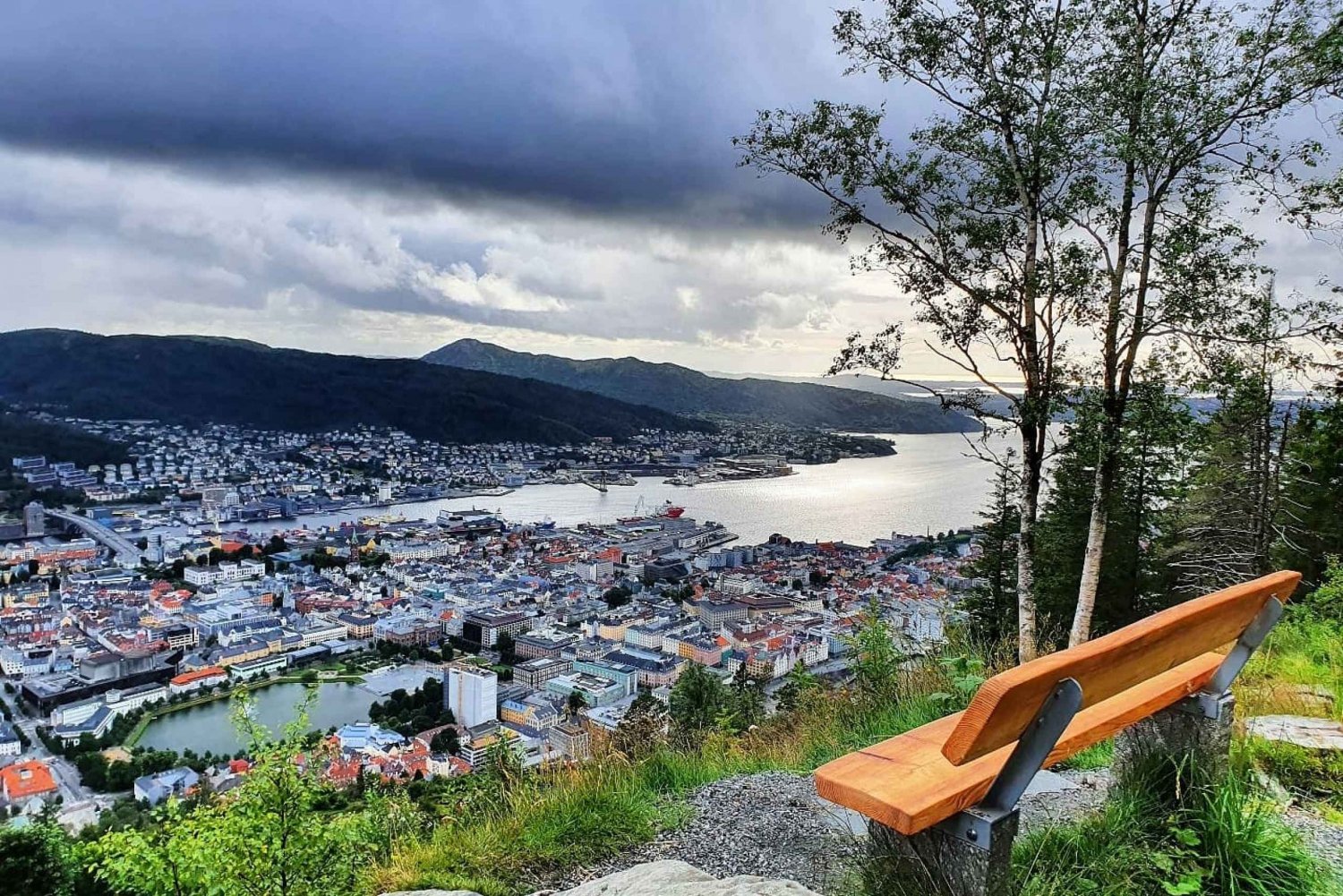Bergen : Randonnée au sommet de Bergen - Visite publique