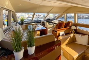 Bergen: Private Evening Yacht Cruise with Snacks and Wine