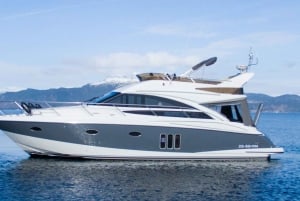 Bergen: Private Evening Yacht Cruise with Snacks and Wine