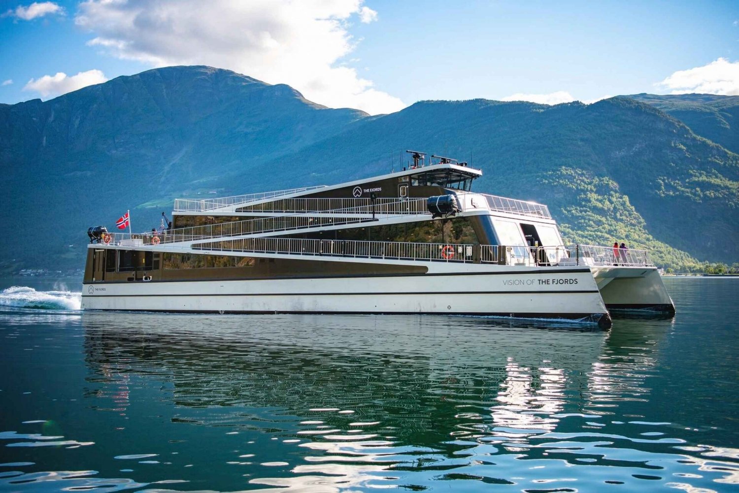 Bergen: Flam Railway, Stegastein and Fjord Cruise Day Tour