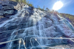 From Bergen: Modalen Private Fjord Cruise with Waterfalls
