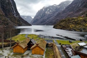 Bergen: Viking Village, Nærøyfjorden Cruise og Flåm Railway