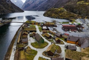 Bergen: Viking Village, Nærøyfjorden Cruise og Flåm Railway