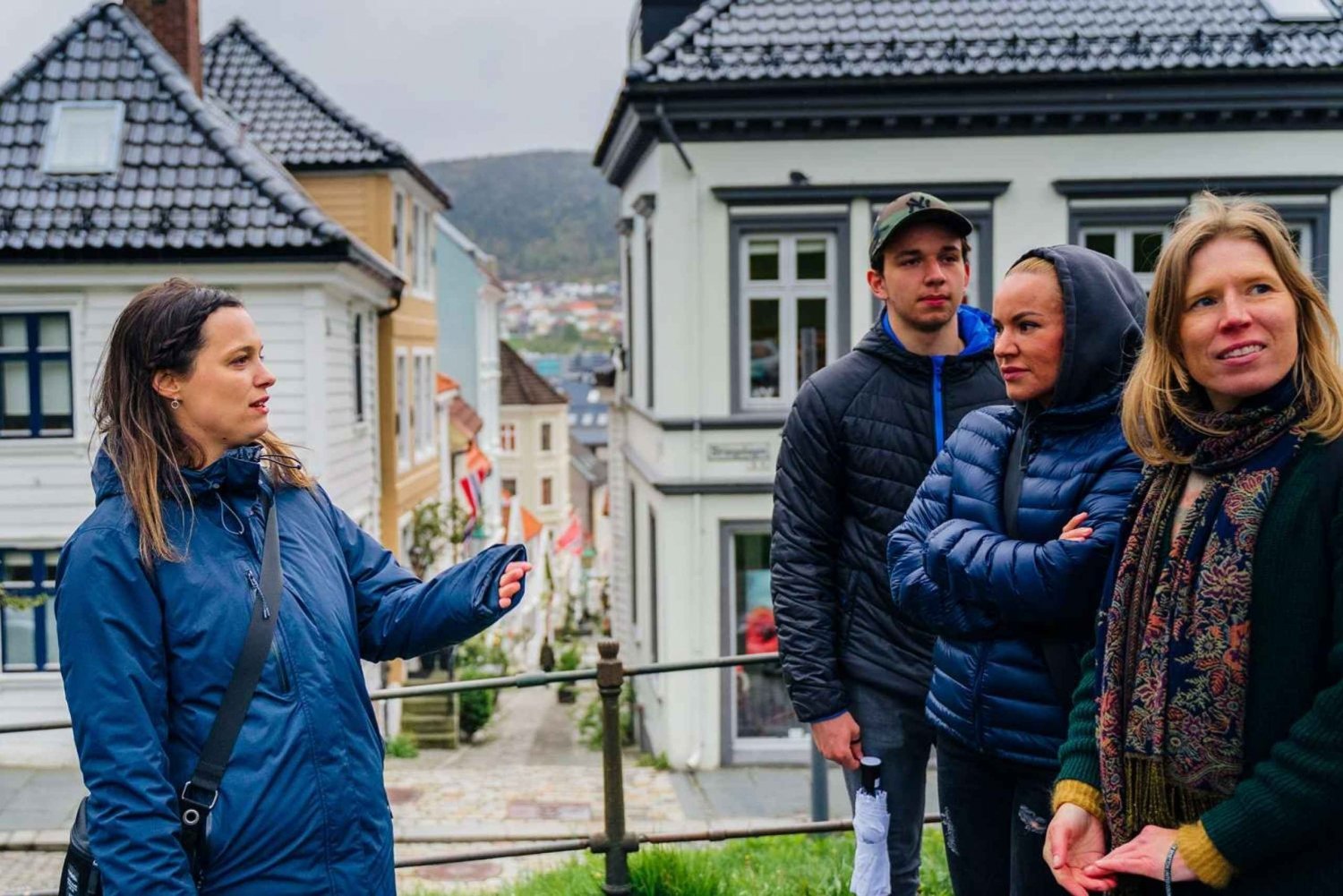 Bergen: Nordnes Neighborhood Hidden Gems Walking Tour