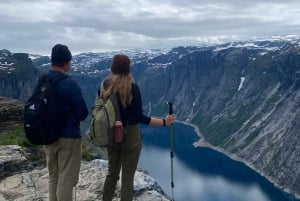 ノルウェーの三冠 5日間プライベートハイキングツアーパッケージ