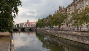 Walk along the river Spree