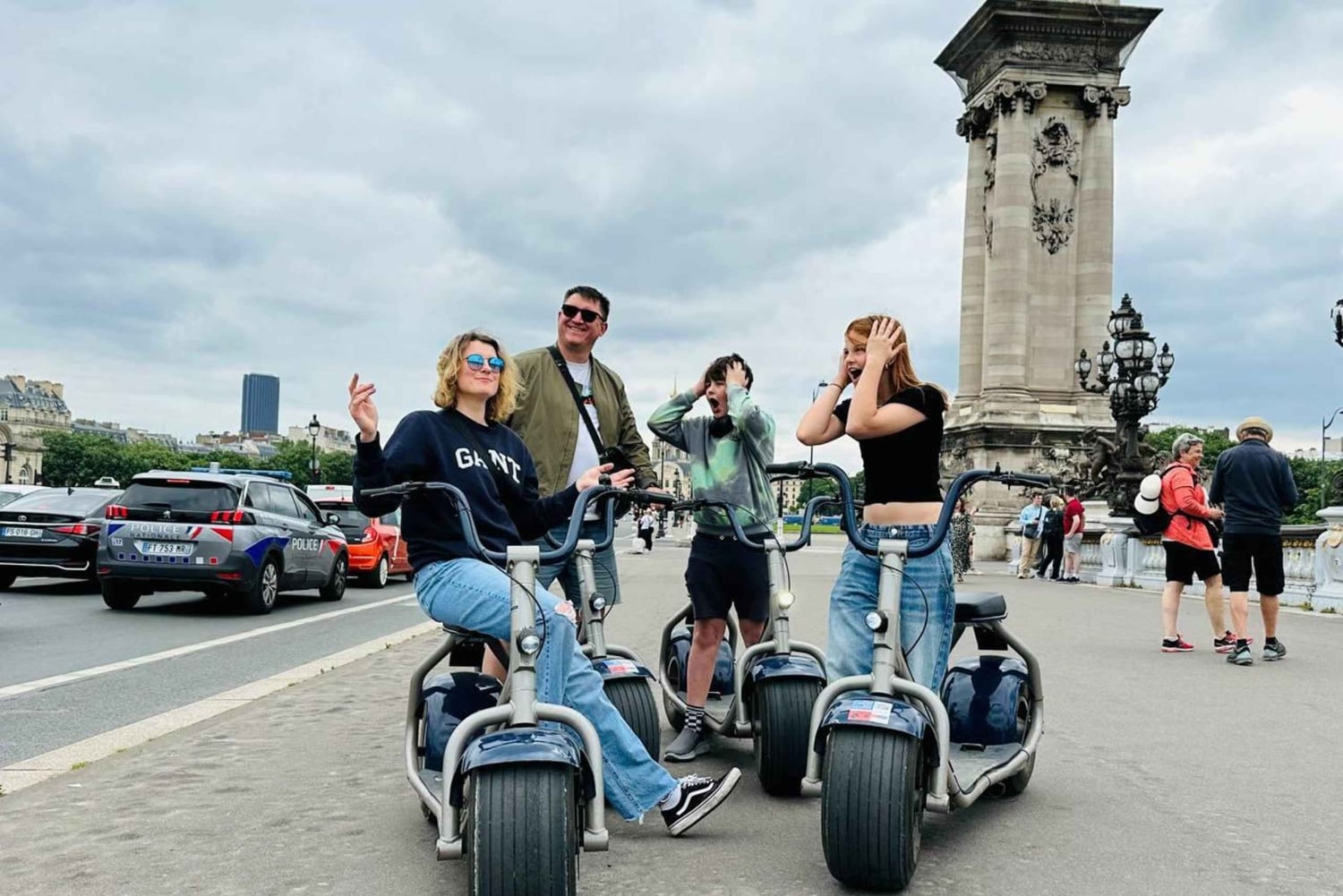 2-Hour Luxurious Private VIP - Berlin Fat Tire Tour