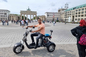 Berlino città: tour guidato di 2 ore in E-Scooter a ruote grasse