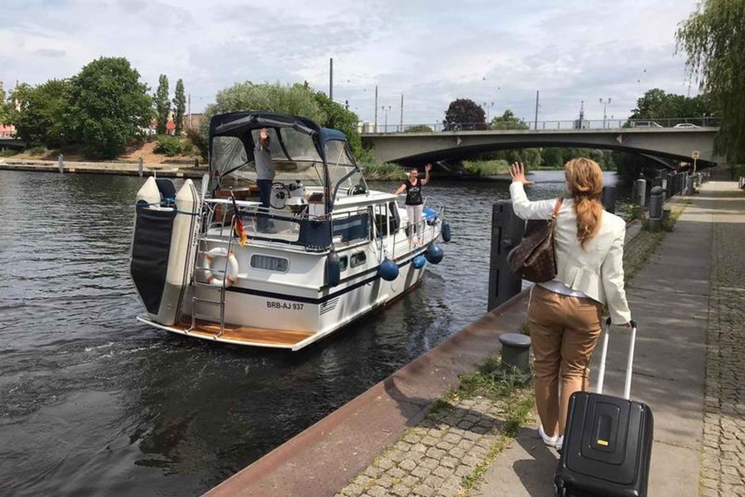 4h Unforgettable Tour with Skipper, 'Seven Lakes Cruise'