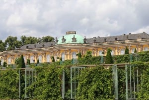 5h Potsdam private tour with Guide, Chauffeur & Photographer