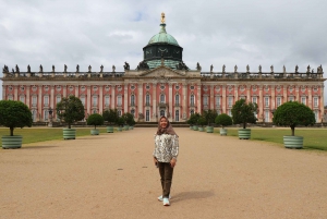 5h Potsdam private tour with Guide, Chauffeur & Photographer