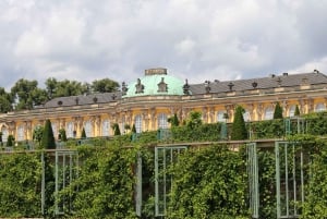 5h Potsdam private tour with Guide, Chauffeur & Photographer