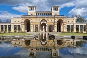 5h Potsdam private tour with Guide, Chauffeur & Photographer