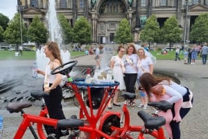 Bier Bike & Party Bike: Unvergessliche Berlin City Tour inkl. Abholung