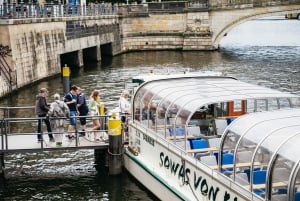 Berlin: 1 timmes sightseeingtur på floden Spree