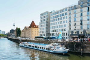 Berlin: 1-Hour City Tour by Boat with Guaranteed Seating