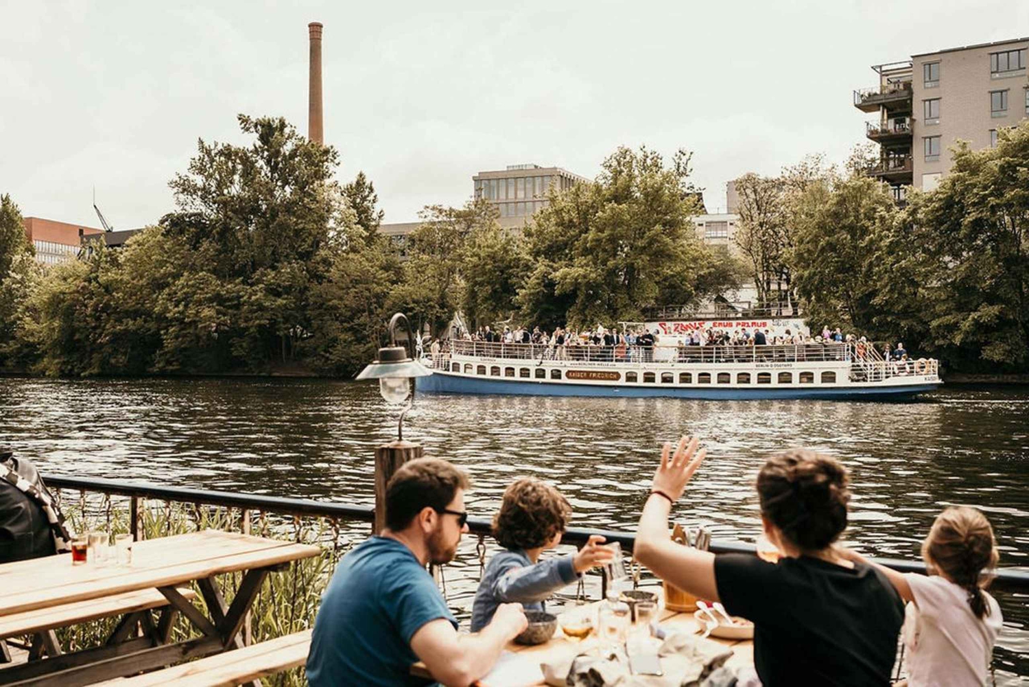 Berlin : croisière de 2,5 heures sur la bière et le coucher du soleil