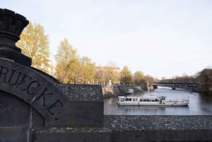 Berlin: ca. 2 timers krydstogt på Spree med levende forklaring (MS Audrey)