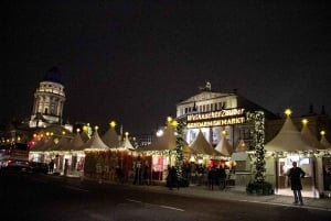 Berlin: 2-Hour Christmas Lights Bus Tour incl. Mulled Wine
