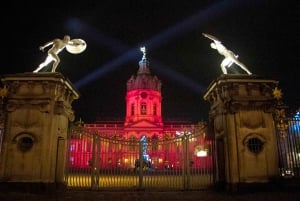 Berlin: 2-Hour Christmas Lights Bus Tour incl. Mulled Wine