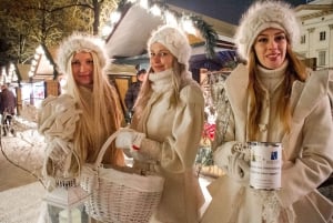 Berlin: 2-Hour Christmas Lights Bus Tour incl. Mulled Wine