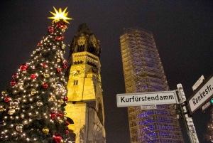 Berlin: 2-Hour Christmas Lights Bus Tour incl. Mulled Wine
