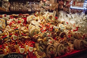 Berlin: 2-Hour Christmas Lights Bus Tour incl. Mulled Wine