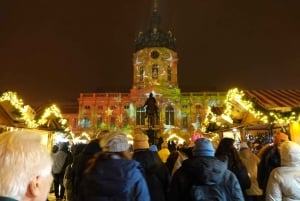 Berlin: 2-Hour Christmas Lights Bus Tour incl. Mulled Wine